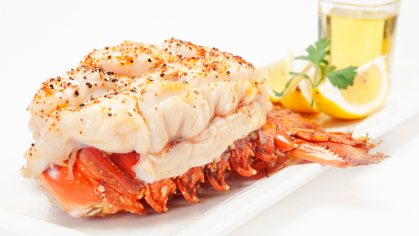 Exquisite Restaurant in Upscale Plaza